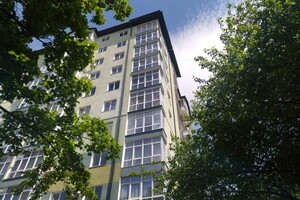 Продается 3-комнатная квартира 88 кв. м в Ивано-Франковске, цена: 49000 $