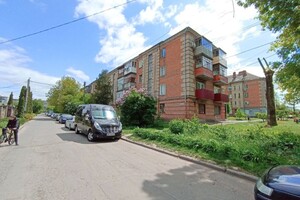 Продаж квартири, Хмельницький, р‑н. Загот Зерно, Повстанська (Червонофлотська) вулиця, буд. 42/2