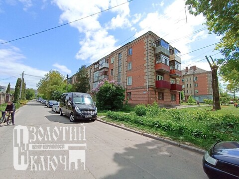 Продается 3-комнатная квартира 60.5 кв. м в Хмельницком, ул. Повстанческая