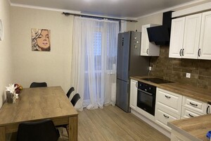 Продается 1-комнатная квартира 45 кв. м в Киево-Святошинске, Пригородная улица