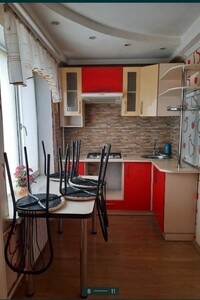 Продается 2-комнатная квартира 45 кв. м в Запорожье, ул. Добровольческих батальонов
