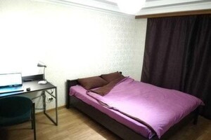 Продается 2-комнатная квартира 45 кв. м в Киеве, Ломоносова улица