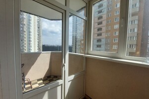 Фото 3: Сдается в аренду 2-комнатная квартира 73 кв. м в Киеве, цена: 8000 грн
