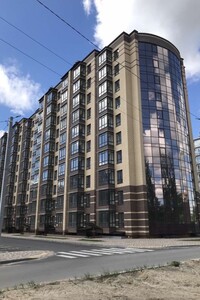Продается 1-комнатная квартира 43 кв. м в Чернигове, ул. Независимости