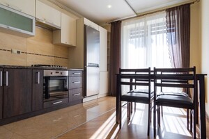 Долгосрочная аренда квартиры, Ивано-Франковск, р‑н. Центр, Национальной Гвардии улица, дом 14