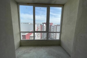 Продается 3-комнатная квартира 88.3 кв. м в Ивано-Франковске, Княгинин (Ковпака) улица