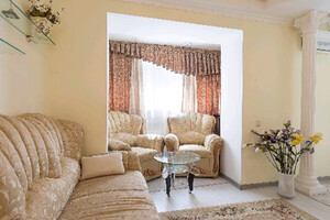 Довгострокова оренда квартири, Київ, р‑н. Печерський, ст.м. Кловська, Мечникова вулиця, буд. 7