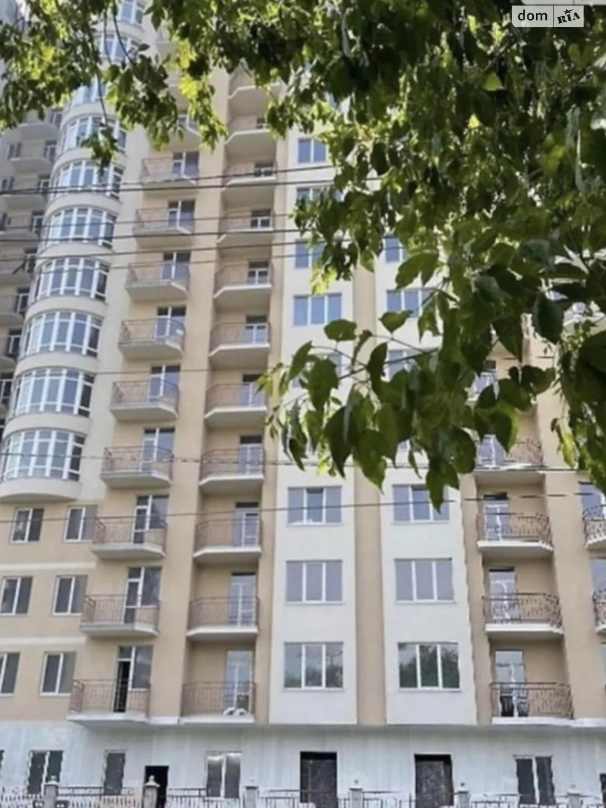 Продається 3-кімнатна квартира 83 кв. м у Одесі, Фонтанська дор.