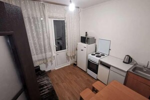 Продается 1-комнатная квартира 37 кв. м в Киеве, Бориса Гмыри улица