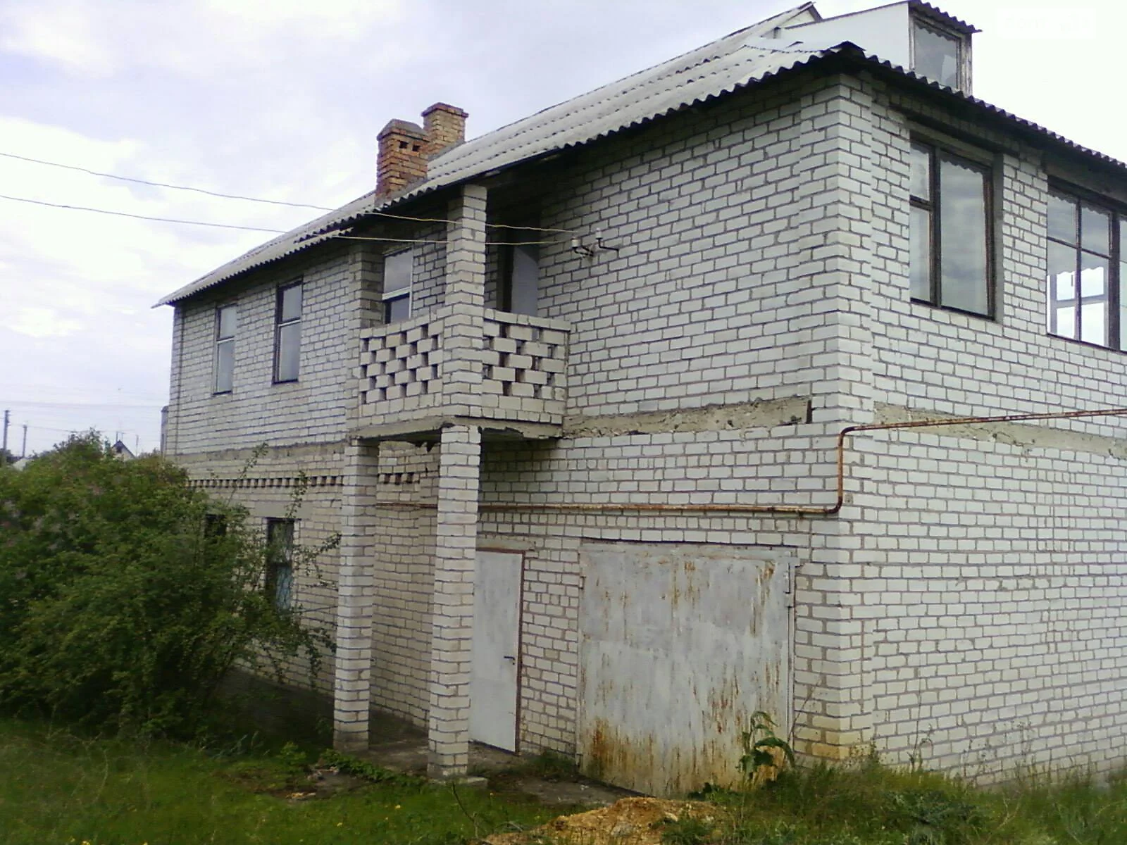 Продается дом на 2 этажа 160 кв. м с террасой, цена: 40000 $ - фото 1