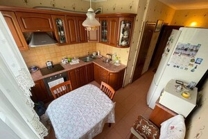 Продается 3-комнатная квартира 73 кв. м в Киеве, Героев Днепра улица
