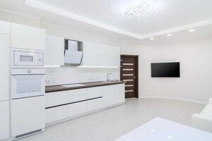 Продається 3-кімнатна квартира 145 кв. м у Києві, Механізаторів вулиця