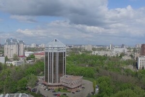 Продається 1-кімнатна квартира 46 кв. м у Одесі, просп. Гагаріна
