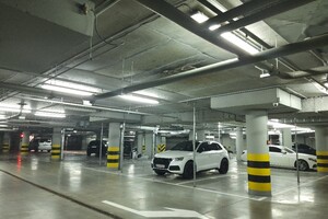 Продается подземный паркинг под легковое авто на 15 кв. м, цена: 35000 $