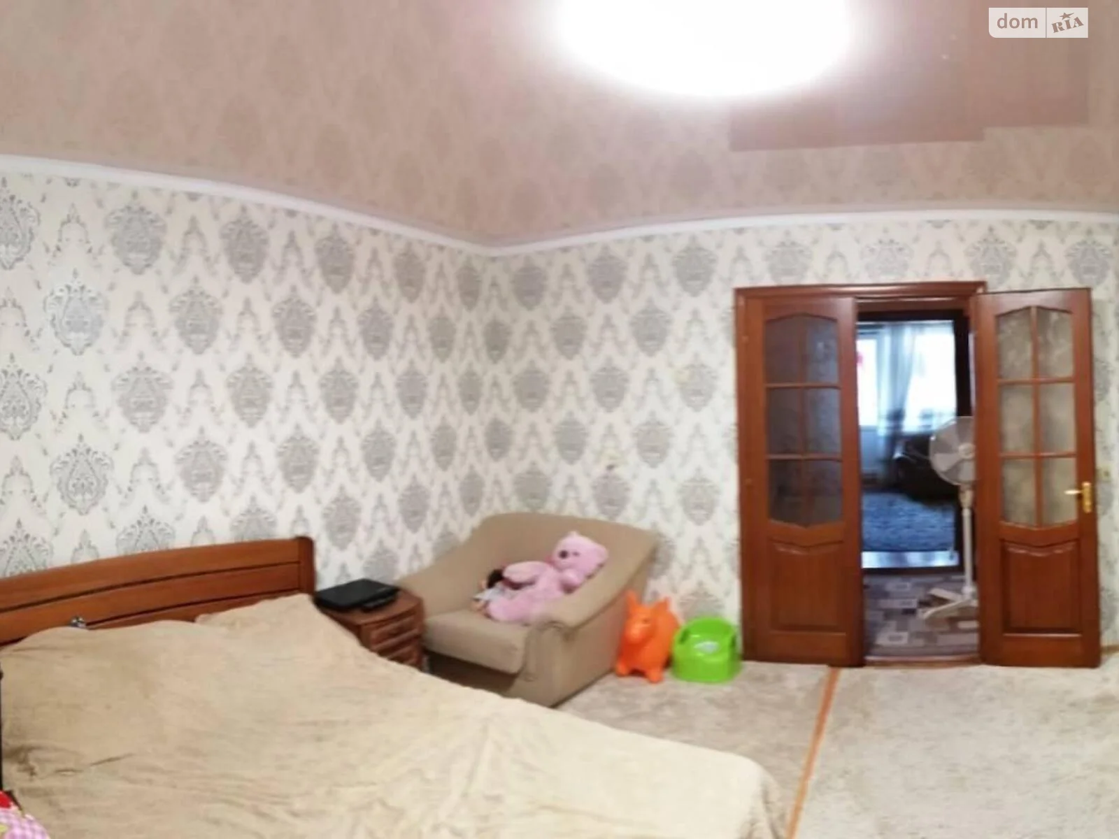 Продается 3-комнатная квартира 75 кв. м в Белгороде-Днестровском, цена: 38500 $