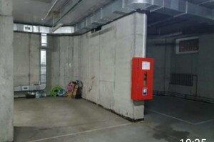 Продается подземный паркинг под легковое авто на 16 кв. м, цена: 10000 $