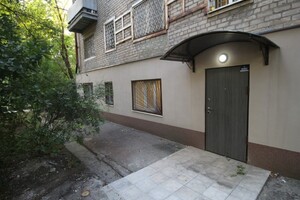 Продаж офісного приміщення, Запоріжжя, р‑н. Вознесенівський (Орджонікідзевський), Патріотична вулиця, буд. 64