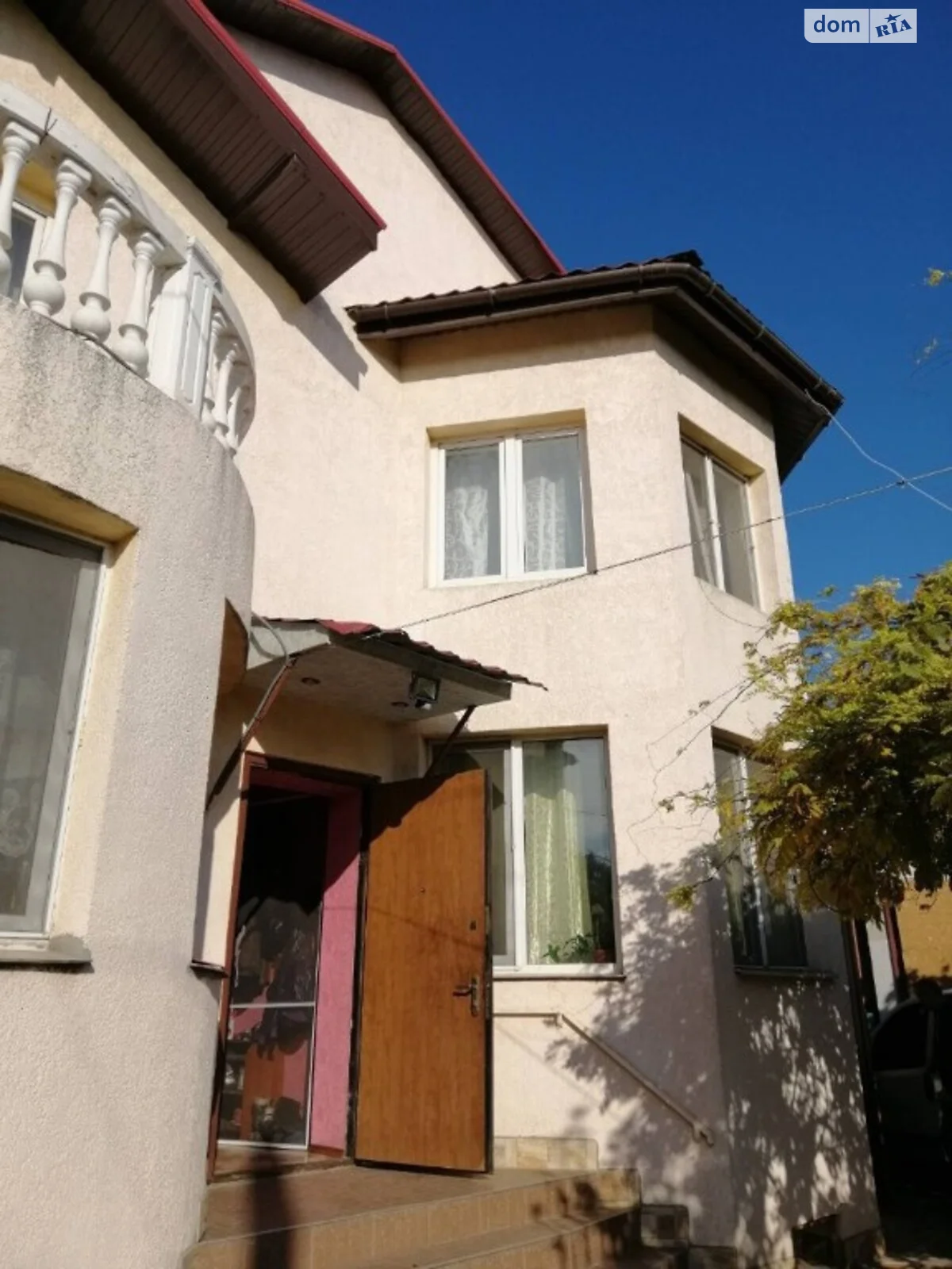 Продается дом на 2 этажа 253 кв. м с камином, цена: 112000 $ - фото 1