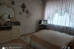Продается 3-комнатная квартира 75 кв. м в Хмельницком, ул. Пилотская