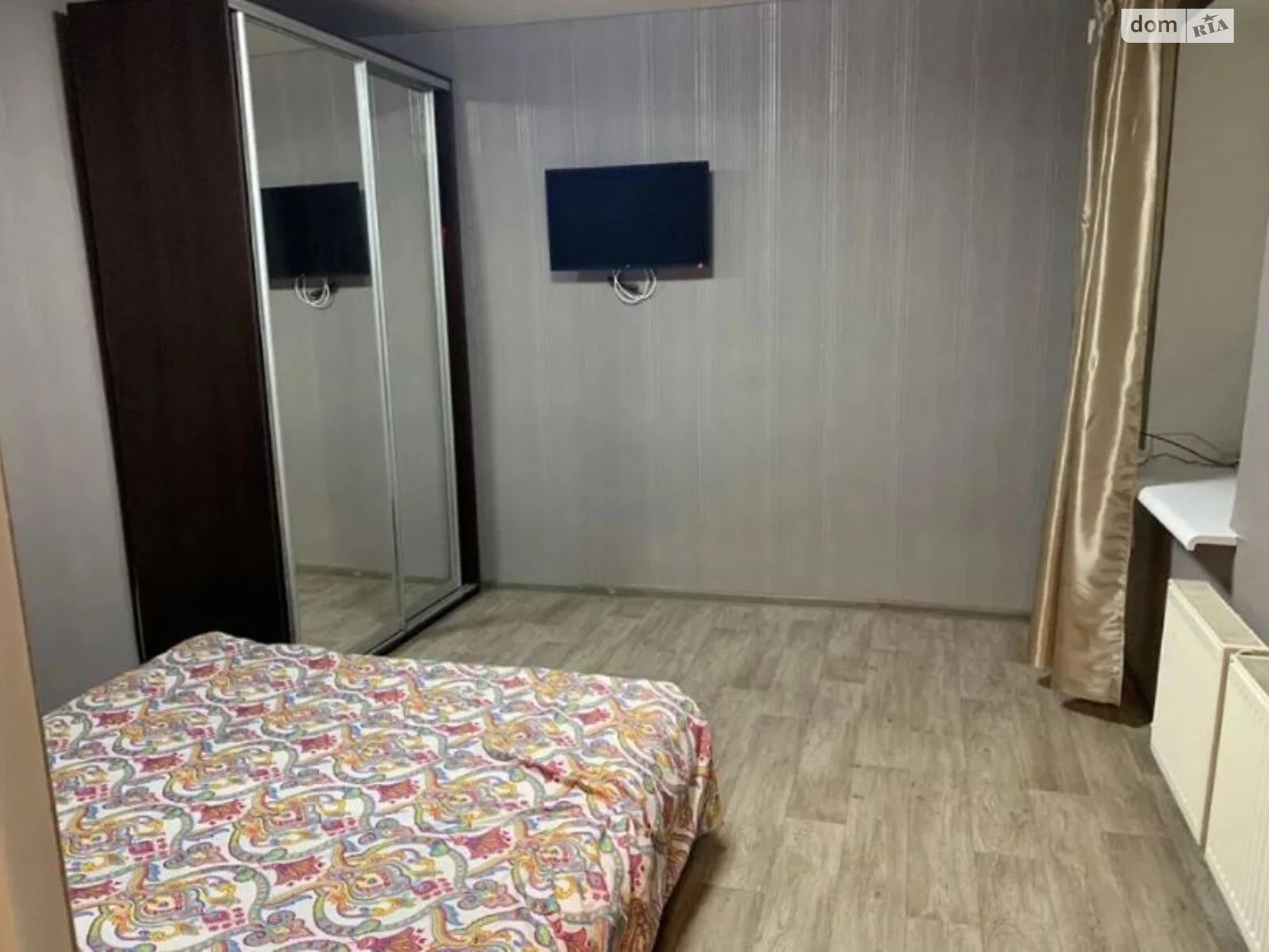 Продается дом на 2 этажа 180 кв. м с камином, цена: 70000 $ - фото 1