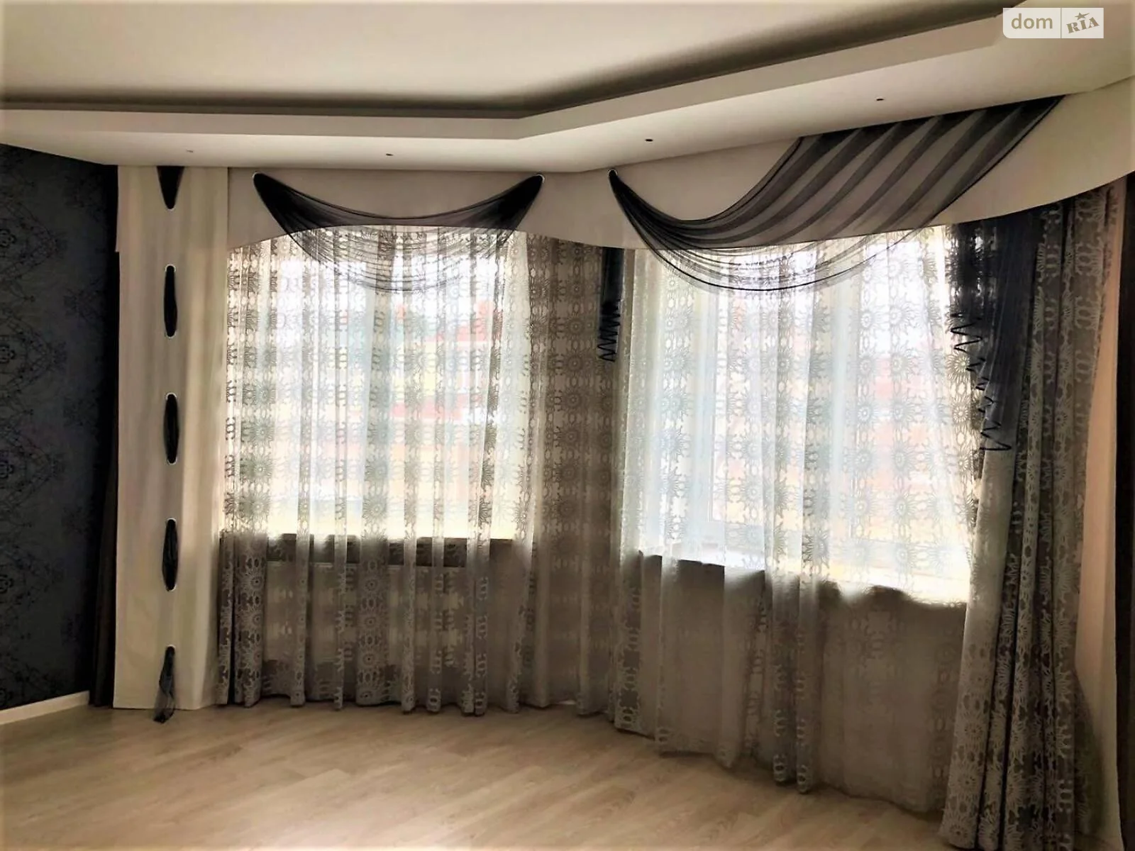 Продается дом на 2 этажа 185 кв. м с мансардой, цена: 185000 $ - фото 1