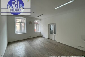 Довгострокова оренда приміщення вільного призначення, Чернівці, р‑н. Центр, 29 Березня вулиця