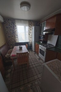 Продается 4-комнатная квартира 90 кв. м в Днепре, Покровский (Коммунар) массив