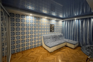 Продается 2-комнатная квартира 44 кв. м в Харькове, Комсомольское шоссе