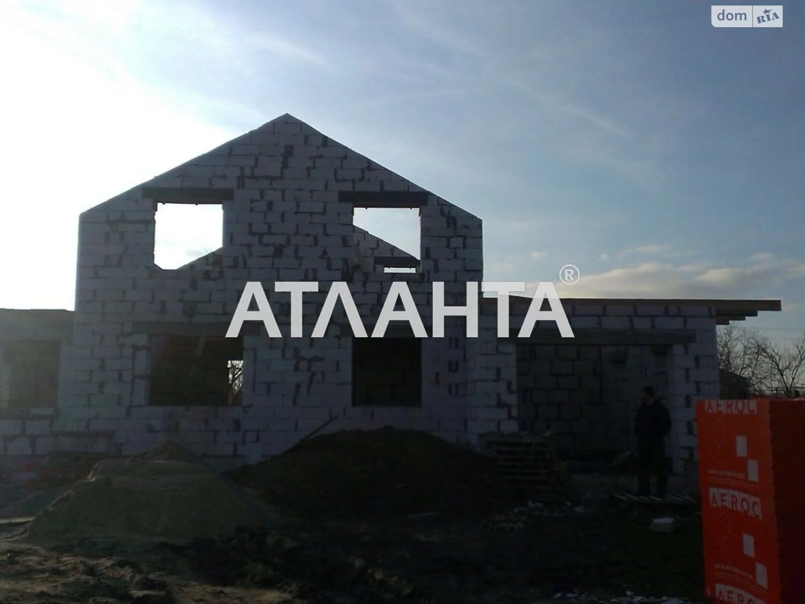 Продается дом на 2 этажа 118 кв. м с террасой, цена: 12000 $ - фото 1