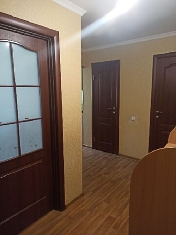 Продається 2-кімнатна квартира 52 кв. м у Запоріжжі, вул. Бородинська