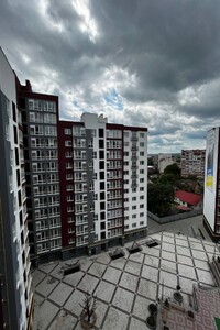 Продается 2-комнатная квартира 59 кв. м в Ивано-Франковске, Княгинин (Ковпака) улица