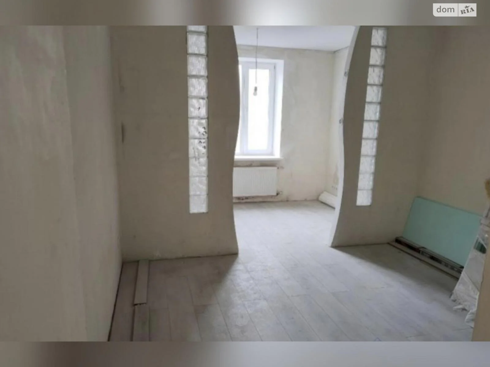 Продается 2-комнатная квартира 67 кв. м в Одессе, ул. Парковая, 77
