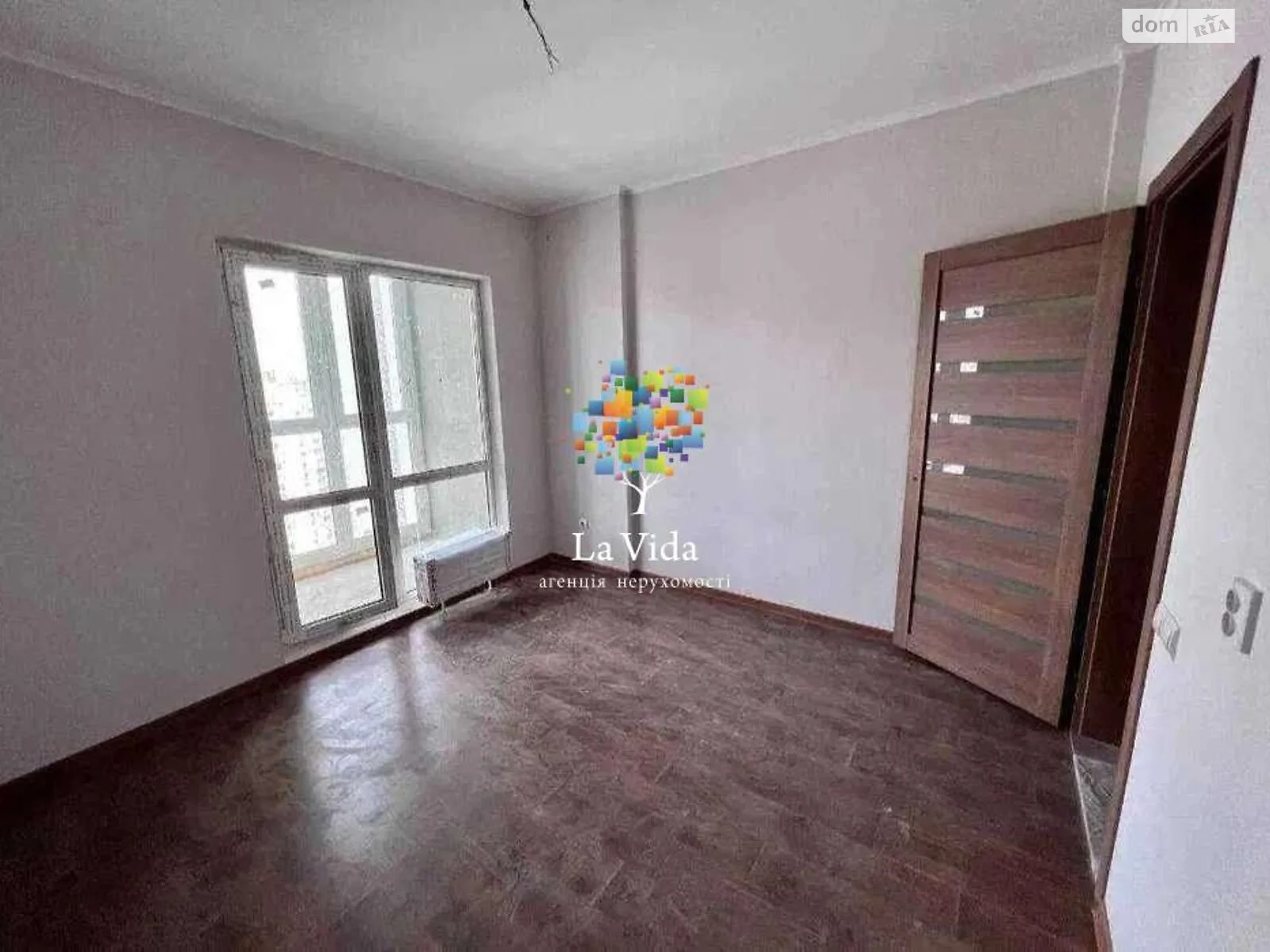 Продается 1-комнатная квартира 47 кв. м в Киеве, ул. Ревуцкого