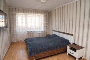 Продается 2-комнатная квартира 50 кв. м в Ровно, Котляревского улица