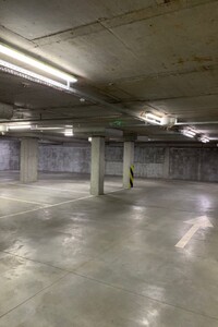 Продается подземный паркинг универсальный на 25 кв. м, цена: 22000 $