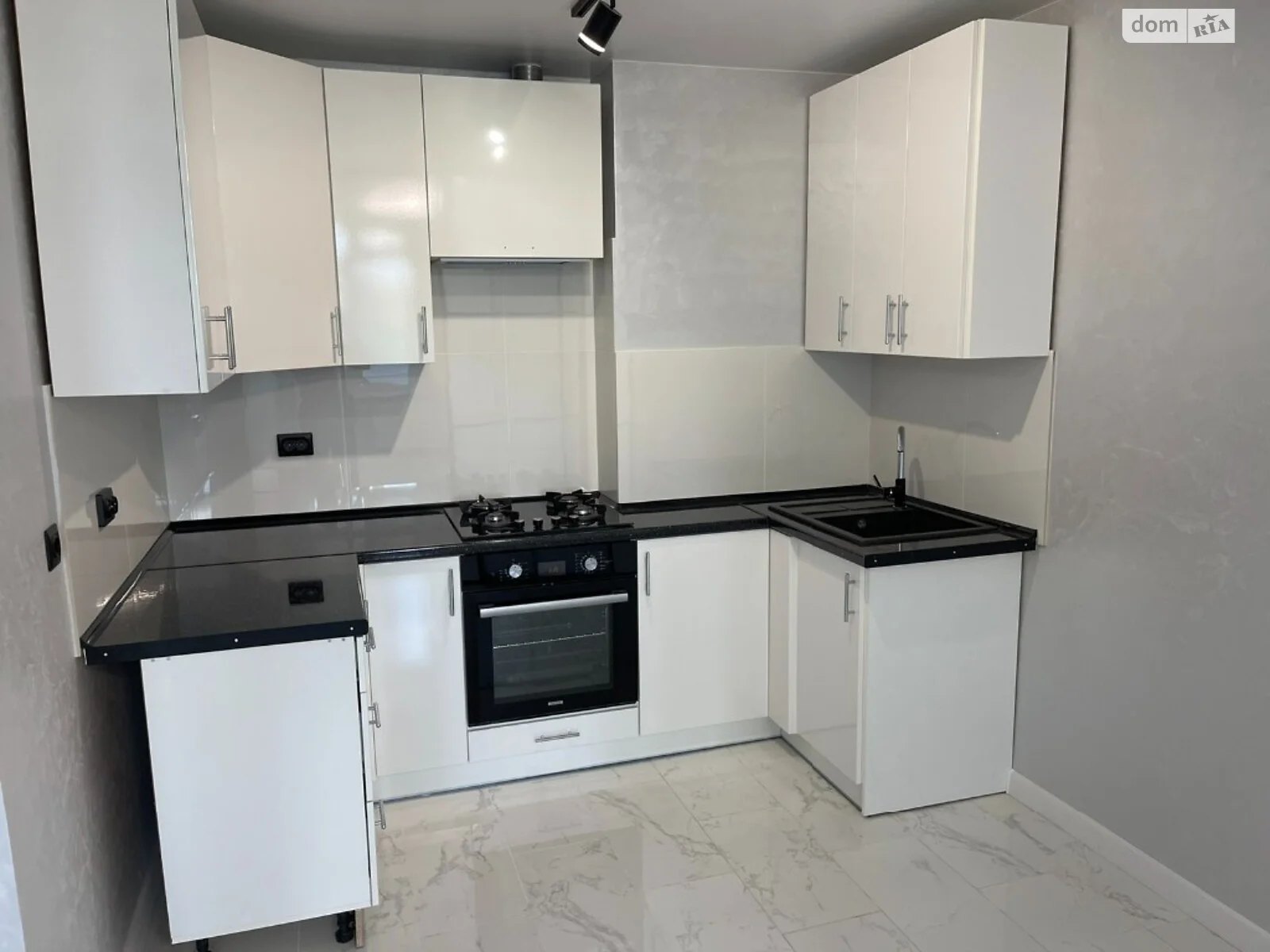 Продается комната 47 кв. м в Тернополе, цена: 49500 $ - фото 1