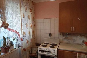 Продается 1-комнатная квартира 34 кв. м в Киеве, Героев Днепра улица