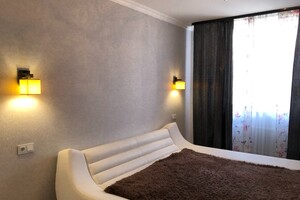 Продается 3-комнатная квартира 99 кв. м в Киеве, цена: 145000 $
