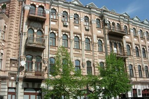 Продается 4-комнатная квартира 160 кв. м в Киеве, ул. Ольгинская