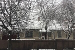 Продаж квартири, Чернівці, р‑н. Центр, Поповича Омеляна вулиця, буд. 5