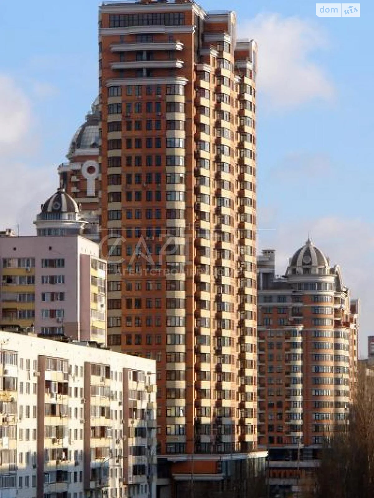 Продается 4-комнатная квартира 184 кв. м в Киеве, бул. Леси Украинки, 7А