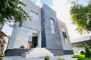 Продается одноэтажный дом 220 кв. м с камином, цена: 465000 $