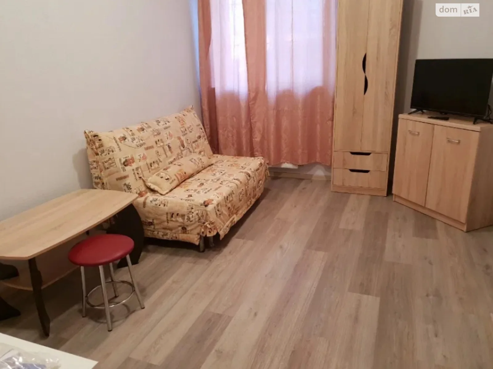 Продается офис 80 кв. м в бизнес-центре, цена: 75000 $