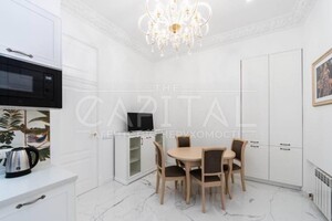 Продается 3-комнатная квартира 90 кв. м в Киеве, Пушкинская ул.