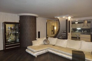 Продається 4-кімнатна квартира 170 кв. м у Києві, Бажана Миколи проспект