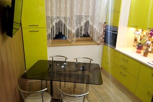 Продается 2-комнатная квартира 58 кв. м в Ивано-Франковске, цена: 65000 $