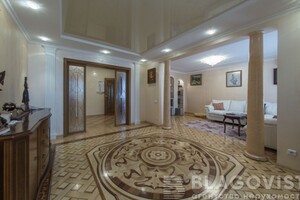 Продается 4-комнатная квартира 168 кв. м в Киеве, ул. Якуба Коласа