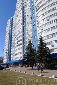 Продается 2-комнатная квартира 77 кв. м в Киеве, Сикорского улица