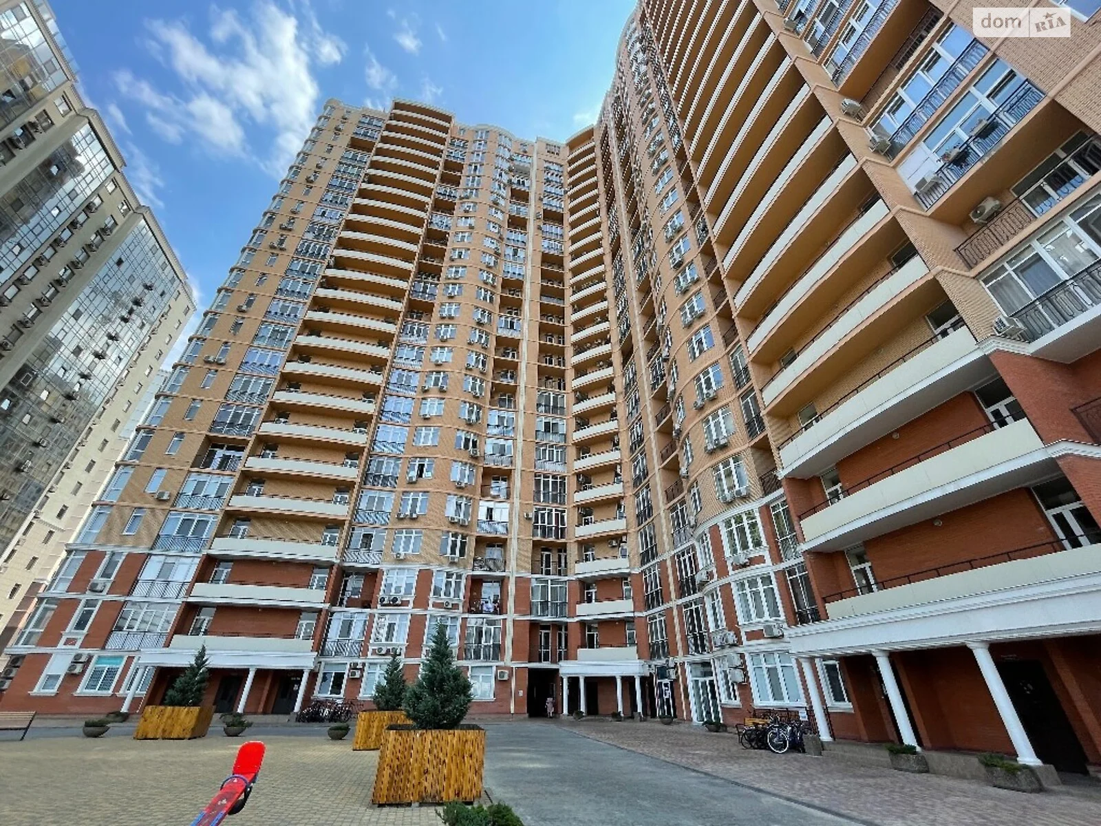 Продается 2-комнатная квартира 77 кв. м в Одессе, плато Гагаринское - фото 1