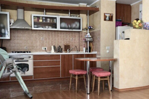 Продается 2-комнатная квартира 80 кв. м в Одессе, Маршала Жукова проспект